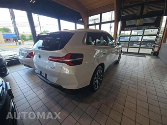 2025 BMW X3 xDrive30i - miniatura 3