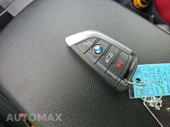 2025 BMW X4 Sports Activity Coupe xDrive30i - miniatura 5