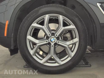 2025 BMW X4 Sports Activity Coupe xDrive30i - miniatura 9