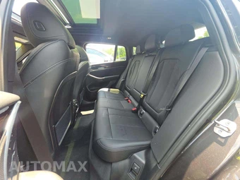 2025 BMW X4 Sports Activity Coupe xDrive30i - miniatura 13