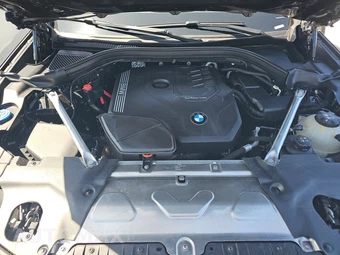 2025 BMW X4 Sports Activity Coupe xDrive30i - miniatura 16