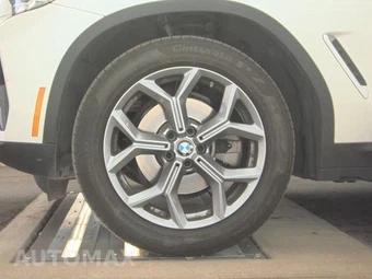 2025 BMW X4 Sports Activity Coupe xDrive30i - miniatura 9