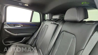 2025 BMW X4 Sports Activity Coupe xDrive30i - miniatura 30