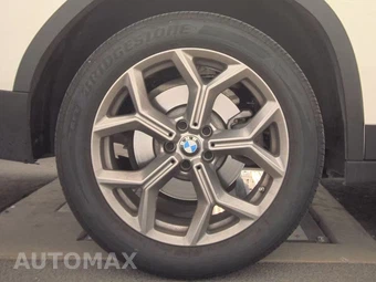2025 BMW X4 Sports Activity Coupe xDrive30i - miniatura 11