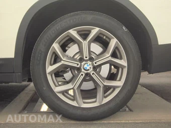 2025 BMW X4 Sports Activity Coupe xDrive30i - miniatura 12