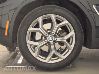 2025 BMW X4 Sports Activity Coupe xDrive30i - miniatura 9