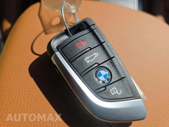 2025 BMW X4 Sports Activity Coupe xDrive30i - miniatura 8