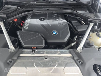 2025 BMW X4 xDrive30i – miniatura 15