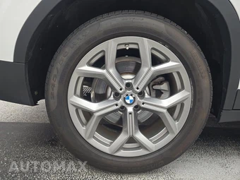 2025 BMW X4 xDrive30i – miniatura 5