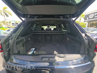 2025 BMW X5 M Competition – miniatura 14