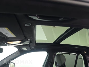 2025 BMW X5 M Competition - miniatura 17