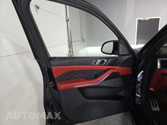 2025 BMW X5 M Competition - miniatura 9
