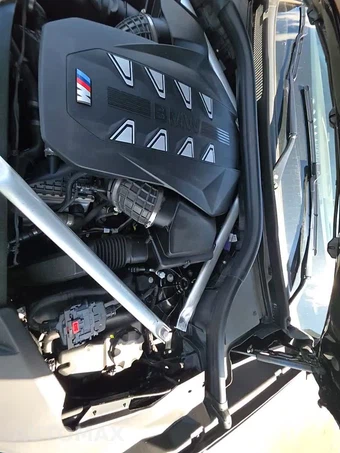 2025 BMW X5 M60i xDrive - miniatura 21