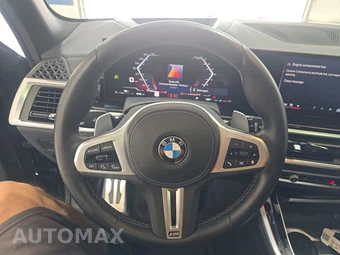 2025 BMW X5 M60i xDrive - miniatura 10