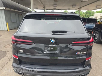 2025 BMW X5 M60i xDrive – miniatura 5