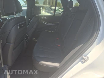 2025 BMW X5 sDrive40i – miniatura 13