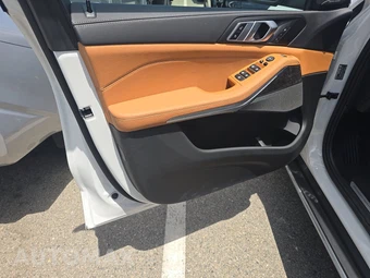 2025 BMW X5 sDrive40i – miniatura 9