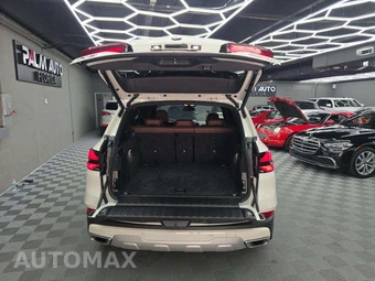 2025 BMW X5 sDrive40i - miniatura 14