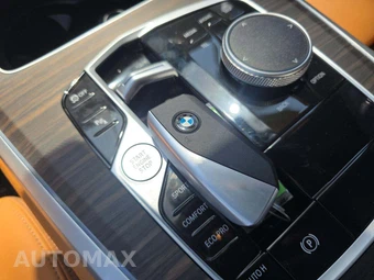 2025 BMW X5 sDrive40i - miniatura 8