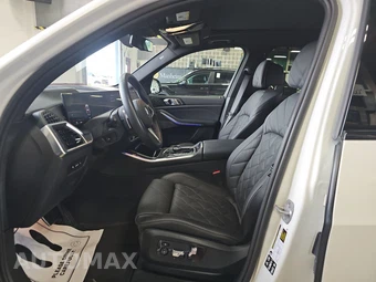 2025 BMW X5 Sports Activity Vehicle M60i xDrive - miniatura 7