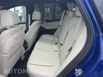 2025 BMW X5 Sports Activity Vehicle M60i xDrive – miniatura 10