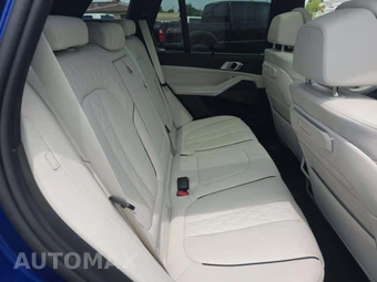 2025 BMW X5 Sports Activity Vehicle M60i xDrive – miniatura 13