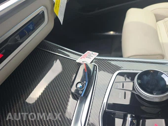 2025 BMW X5 Sports Activity Vehicle M60i xDrive – miniatura 5