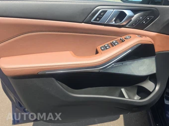 2025 BMW X5 Sports Activity Vehicle M60i xDrive - miniatura 9