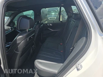 2025 BMW X5 Sports Activity Vehicle M60i xDrive - miniatura 13
