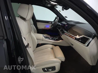 2025 BMW X5 Sports Activity Vehicle M60i xDrive – miniatura 8