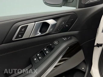 2025 BMW X5 Sports Activity Vehicle xDrive50e - miniatura 32