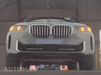 2025 BMW X5 Sports Activity Vehicle xDrive50e - miniatura 3