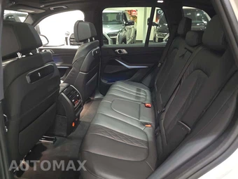 2025 BMW X5 Sports Activity Vehicle xDrive50e - miniatura 13