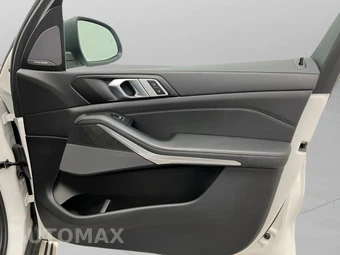 2025 BMW X5 xDrive40i - miniatura 10