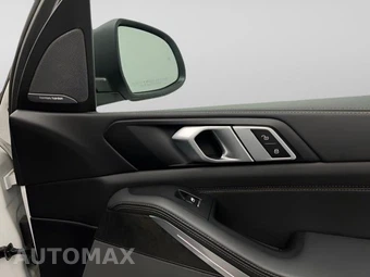 2025 BMW X5 xDrive40i - miniatura 11