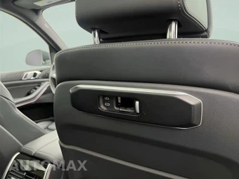 2025 BMW X5 xDrive40i - miniatura 13