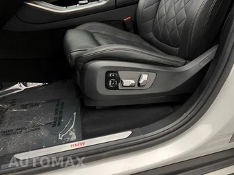 2025 BMW X5 xDrive40i - miniatura 17
