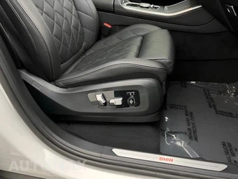 2025 BMW X5 xDrive40i - miniatura 9