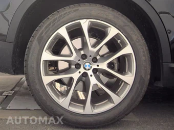 2025 BMW X5 xDrive40i - miniatura 11