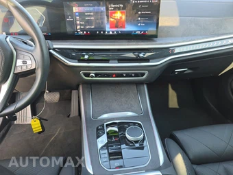 2025 BMW X5 xDrive40i - miniatura 17
