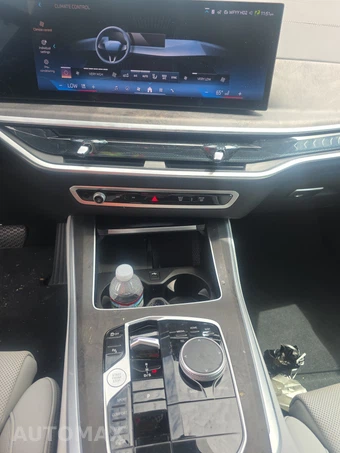 2025 BMW X5 xDrive40i – miniatura 11