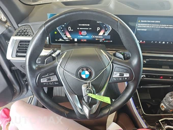 2025 BMW X5 xDrive40i - miniatura 16