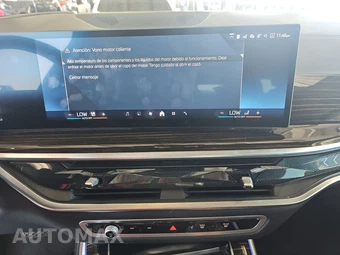 2025 BMW X5 xDrive40i - miniatura 17