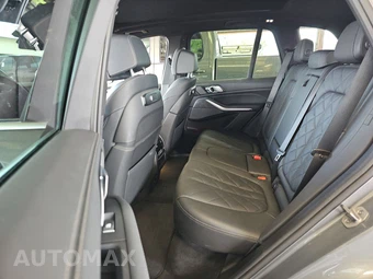 2025 BMW X5 xDrive40i - miniatura 13