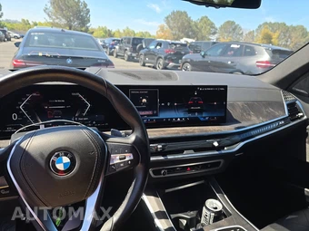 2025 BMW X5 xDrive40i - miniatura 11
