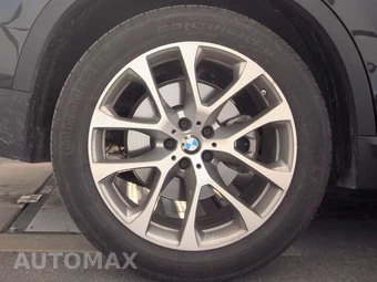 2025 BMW X5 xDrive40i - miniatura 11