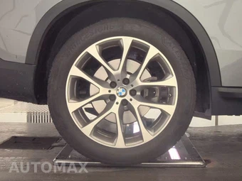 2025 BMW X5 xDrive40i – miniatura 11