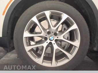 2025 BMW X5 xDrive40i – miniatura 9
