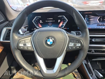 2025 BMW X5 xDrive40i - miniatura 16
