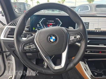 2025 BMW X5 xDrive40i - miniatura 16